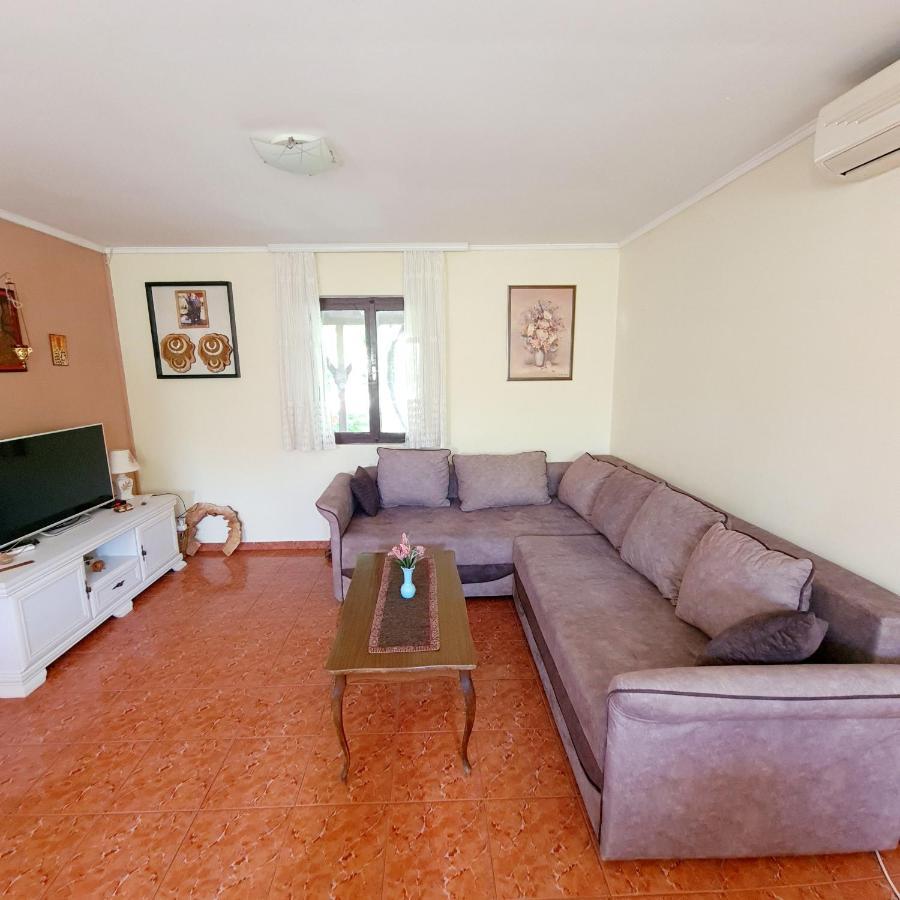 Ivan'S Holiday Home Virpazar Kültér fotó
